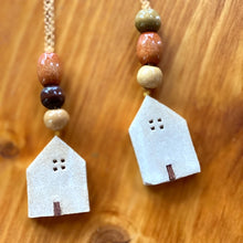 画像をギャラリービューアに読み込む, 北欧風シンプルなお家のネックレス