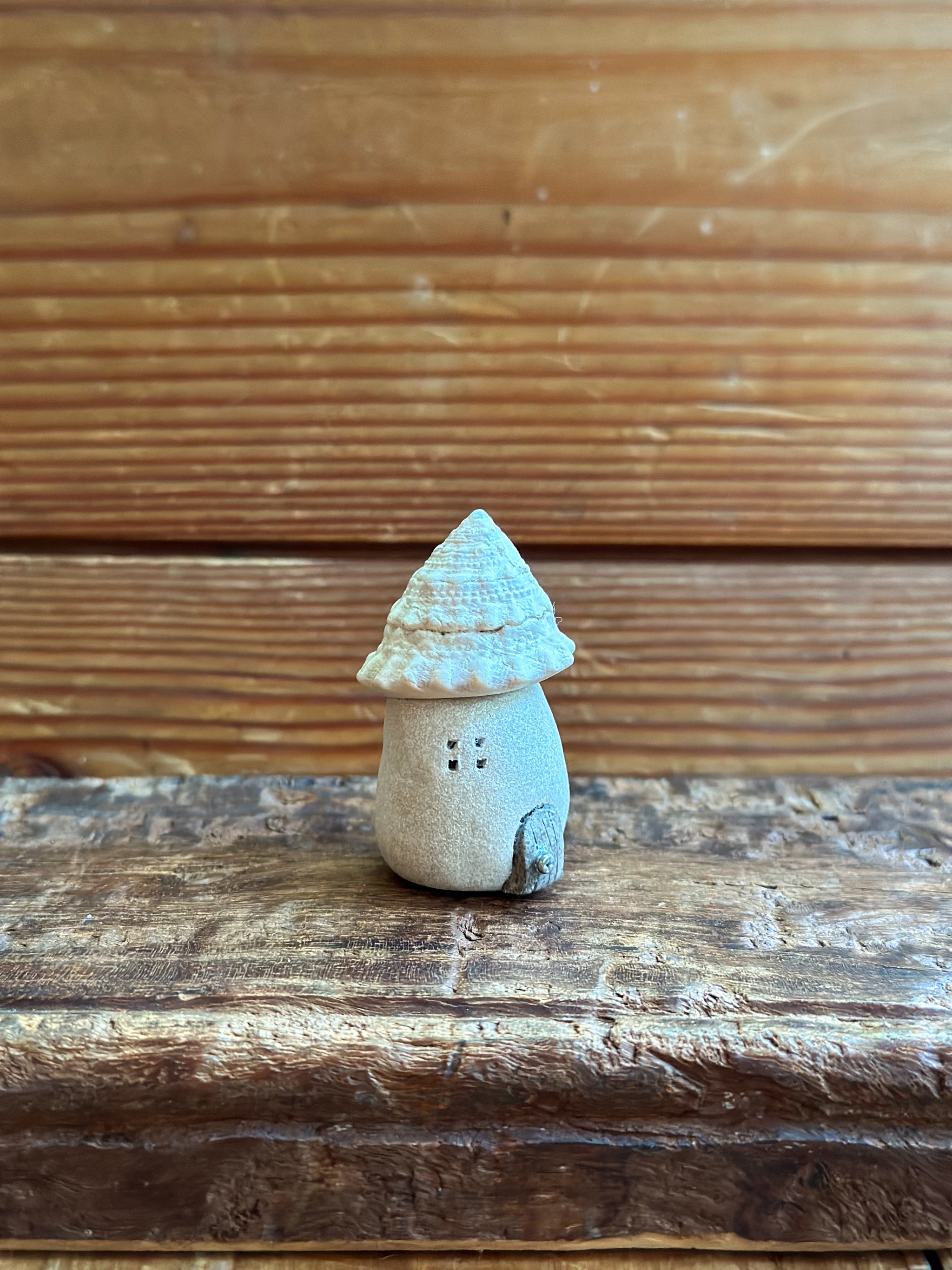 貝殻屋根の小さなお家 のっぽS（バニラホワイト）〜テラリウム